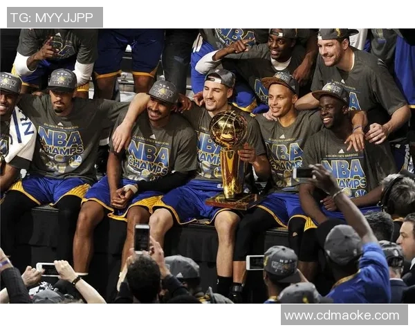 勇士与骑士总决赛经典对决回顾精彩瞬间与传奇时刻合集 勇士与骑士总决赛经典对决回顾精彩瞬间与传奇时刻合集