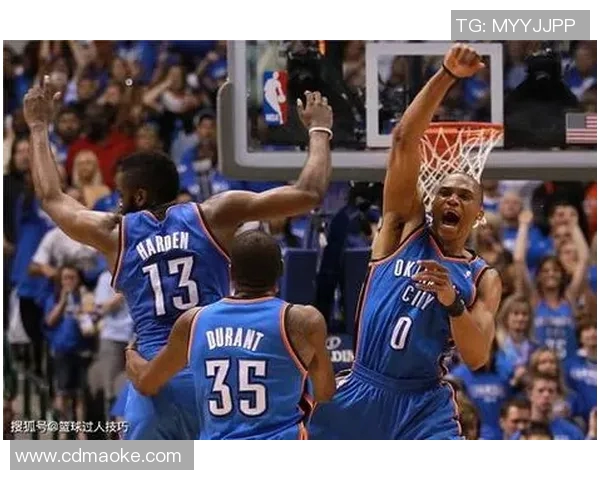 火箭与雷霆季后赛对决精彩回顾与赛场瞬间分析